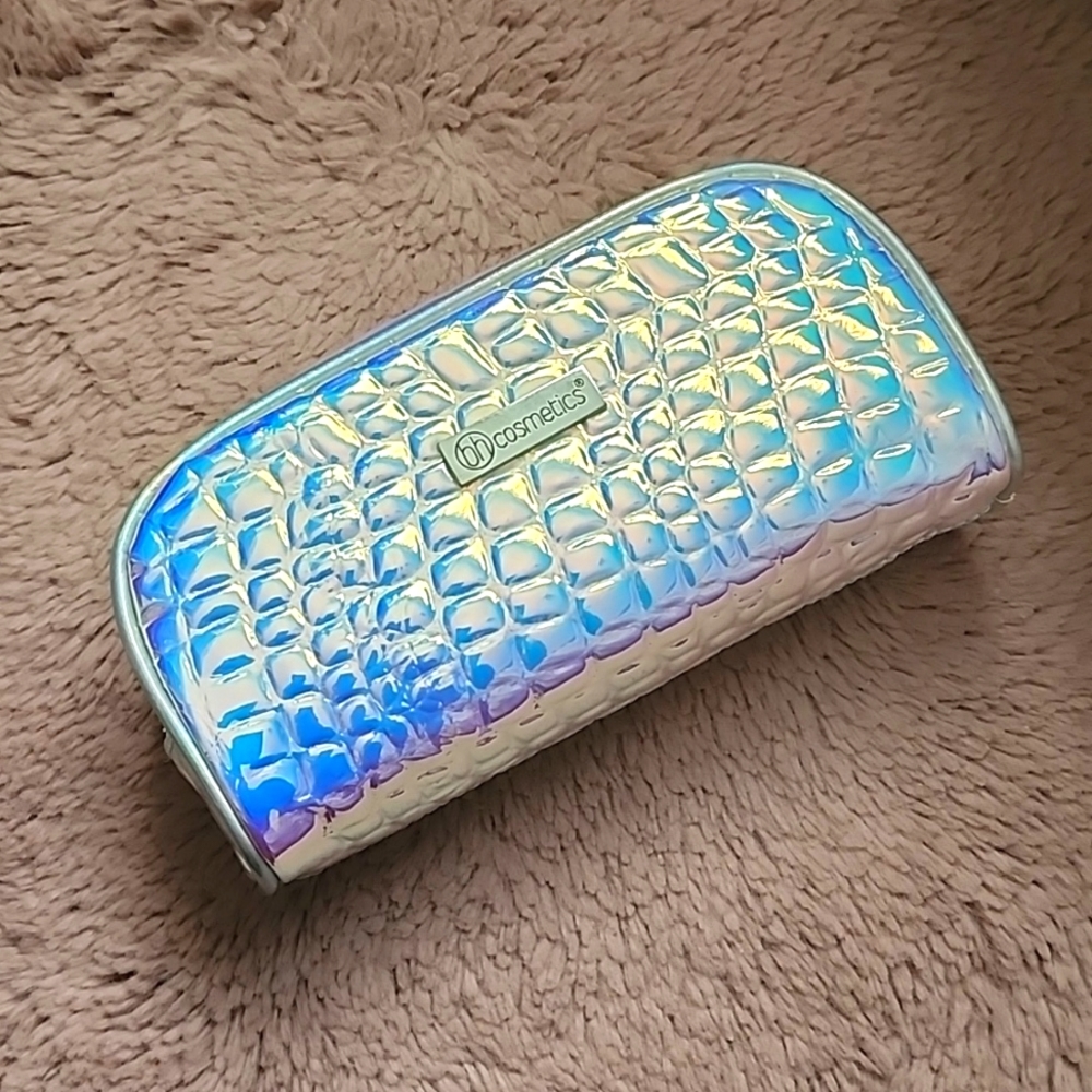 Iridescent Makeup Bag 🦋🪼